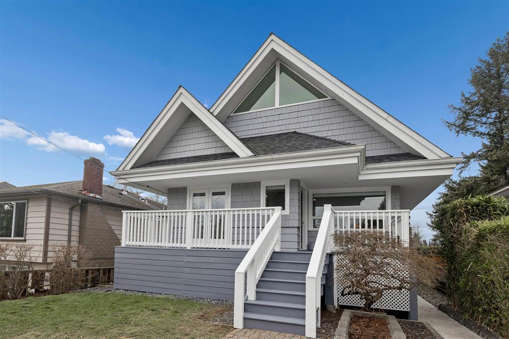 North Vancouver - Single Detached Sold